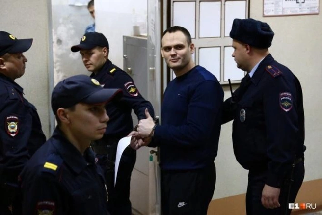 Алексей отсидел 6 лет, а потом попался на таком же эпизоде | Источник: Артем Устюжанин / E1.RU
