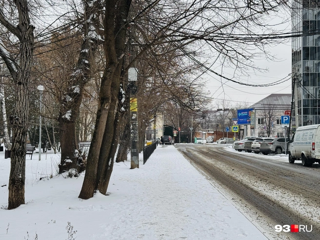 Снег и грязь — это норма для краснодарской зимы | Источник: Дарья Паращенко / 93.RU