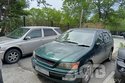 Автохамы на два часа заблокировали выезд с парковки в Южно-Сахалинске