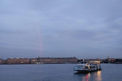 Первая радуга сезона появилась в Петербурге