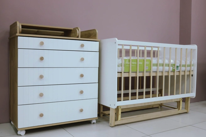 Многие родители заказывают мебель и детскую одежду на маркетплейсах, однако ее качество не всегда бывает долговечным | Источник: Ольга Миллер