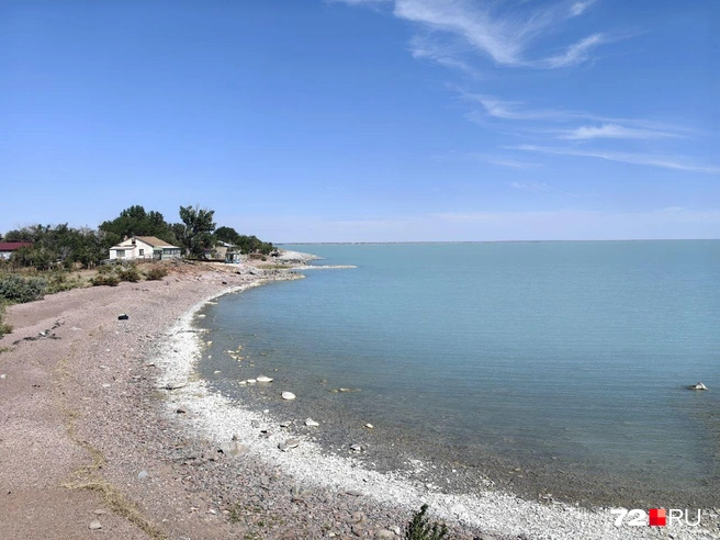 В небольшом городе Приозерске в Казахстане&nbsp;— самый ужасный сервис по дороге. Этот вид хотя бы немного скрасил впечатление от поездки | Источник: Павел Красоткин / 72.RU 