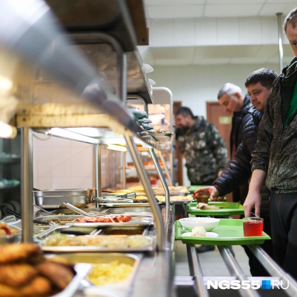 Посетители — преимущественно мужчины | Источник: Евгений Софийчук / NGS55.RU