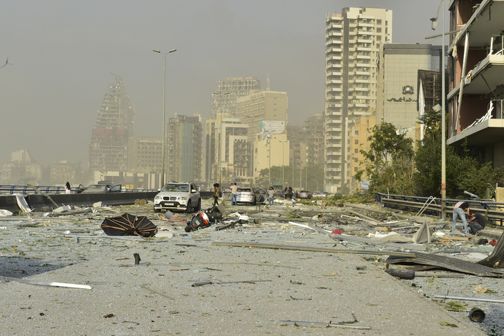 «Национальная катастрофа»: в Бейруте произошел мощнейший взрыв, напугавший людей даже на другом конце света
