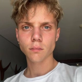 <p>Ваня Дмитриенко</p>