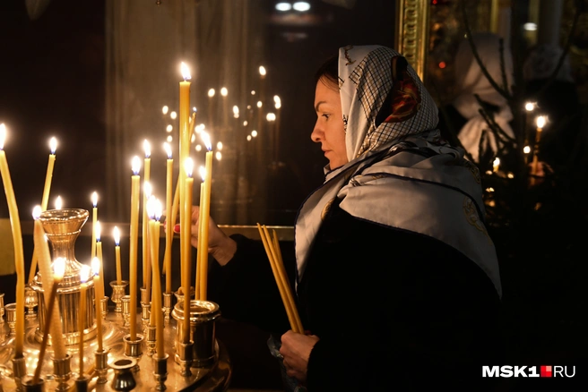 В Рождество лучше посвятить время молитве, встречам с родными и добрым делам | Источник: Артём Устюжанин / MSK1.RU