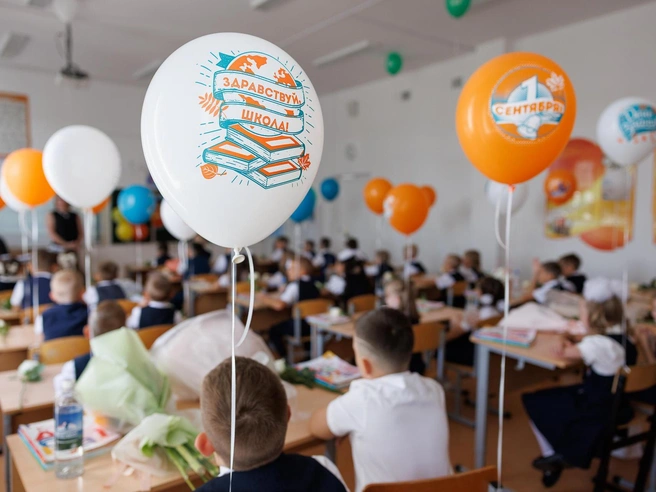 Школа №55 заполнена до предела | Источник: Алексей Волхонский / V1.RU