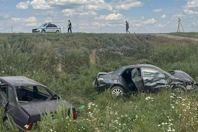 Трое пострадали в ДТП с «Тойотой» и ВАЗом в Адамовском районе