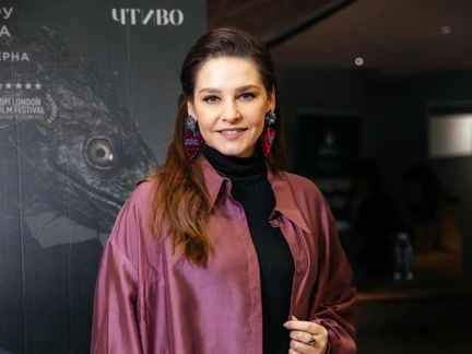 Тарханова восстановилась после потрясения, Воробьев сменил прическу: премьера психологического триллера «Сущность»