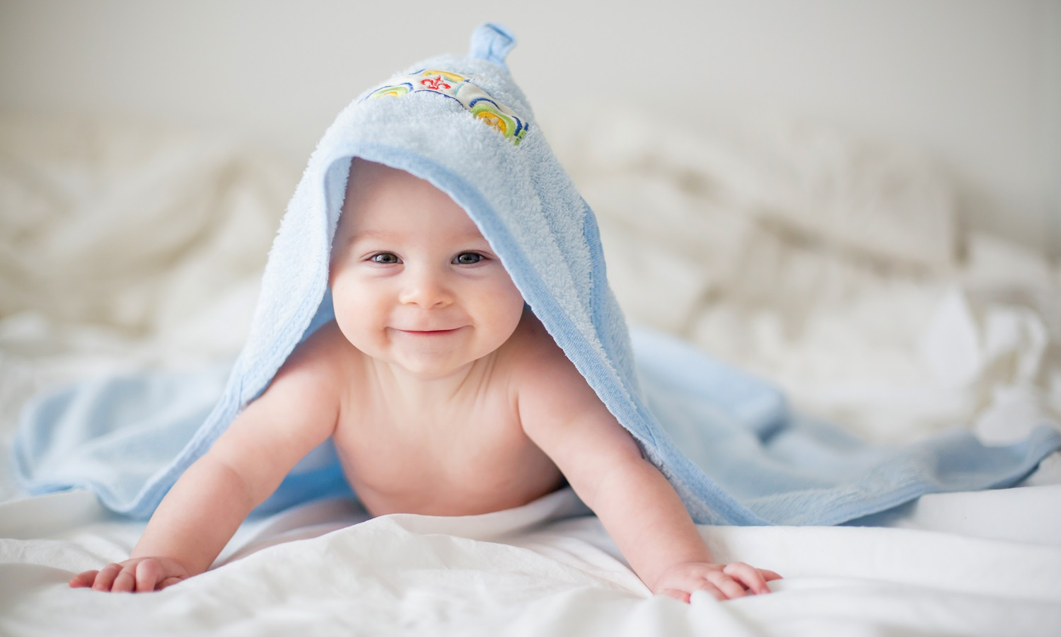 Надо ли укрывать ребенка одеялом?