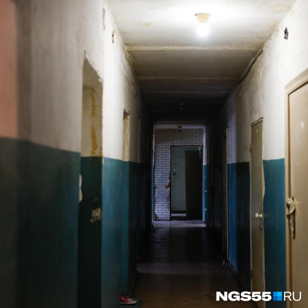 В коридорах когда-то было шумно | Источник: Евгений Софийчук / NGS55.RU