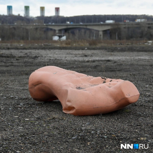 Видимо, арендаторы не всё успели вывезти | Источник: Наталья Бурухина / NN.RU