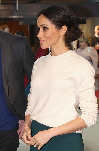 Меган Маркл в свитере Victoria Beckham, 2018 год