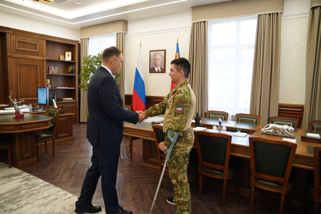 В прошлом году перед Днем Победы губернатор рассказывал о встрече с молодым героем | Источник: пресс-служба администрации правительства Кузбасса