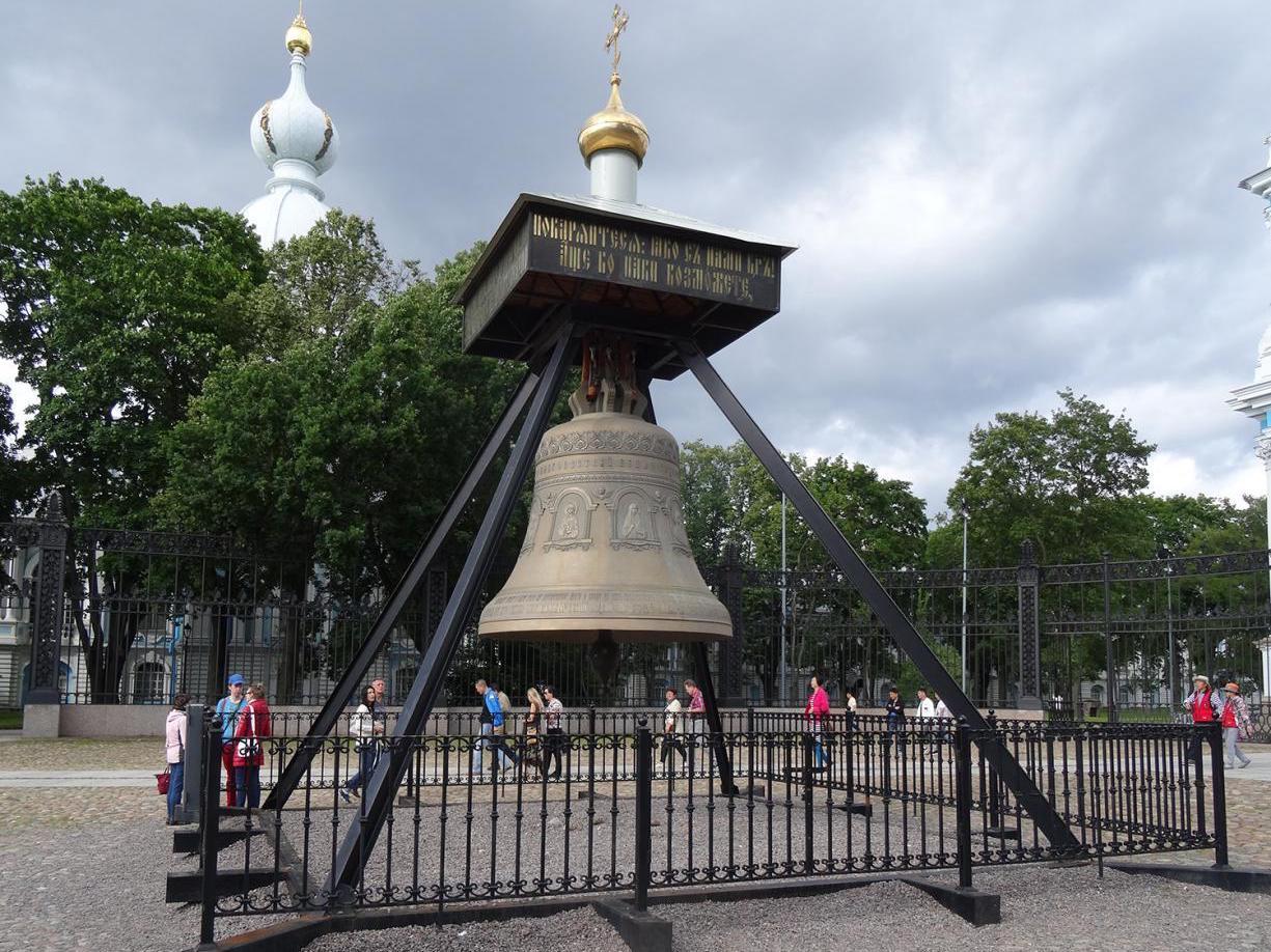 Две башни, которые могли изменить Петербург