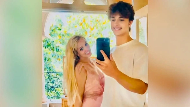 Шериф округа Вентура посещал её дом в 2023 году. | Источник: @britneyspears/instagram