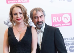 «Кто родился 22 числа, живут в минусе. Их обеспечивают родители»: жена отца Децла рассчитала судьбу рэпера
