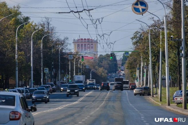 Одна из башен легендарных «восьмиэтажек» | Источник: Булат Салихов / UFA1.RU