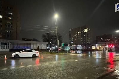 В Майкопе автомобиль сбил пешеход на переходе