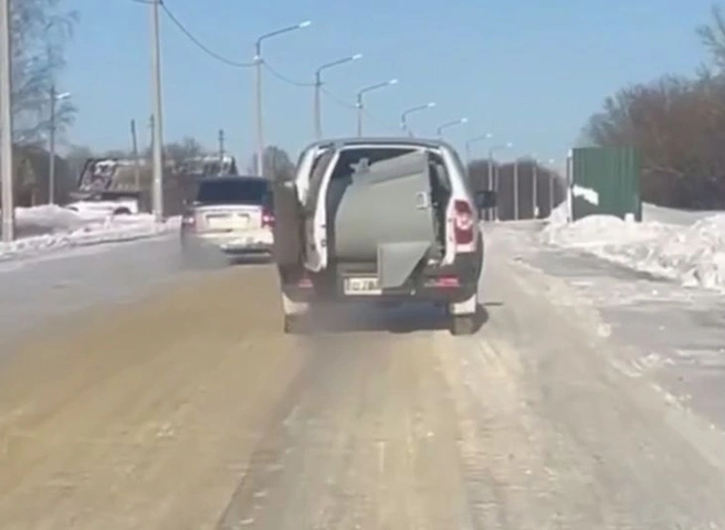 «Кусок ракеты», упавший в Александро-Невском районе, увезли в неизвестном направлении | ya62.ru