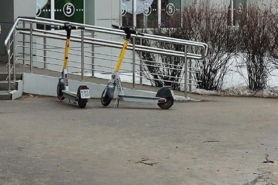 Самокатчик сбил девочку в Воронеже: Бастрыкин требует дело