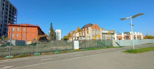 В 2025 году здесь предлагали построить две высокие башни по 30 этажей | Источник: «ВООПИК Омск | Общество охраны памятников» / vk.com