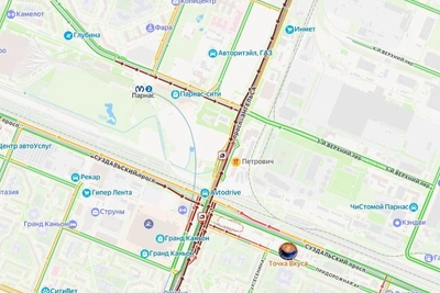 Массовое ДТП на проспекте Энгельса вызвало пробки у метро Парнас