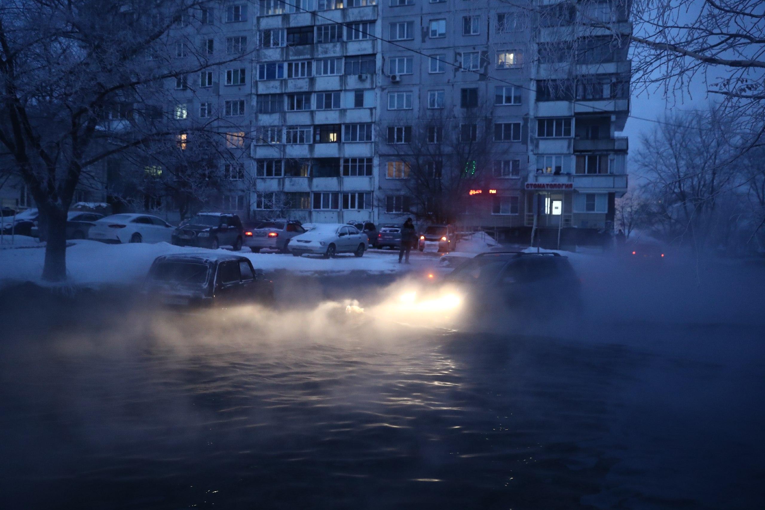 Как Новосибирск мерзнет и тонет в коммунальных авариях последние 5 лет - 12  января 2024 - НГС.ру