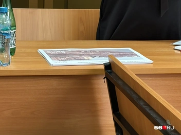 Стопка с примерами выглядела внушительно | Источник: Николай Сальников / 56.RU