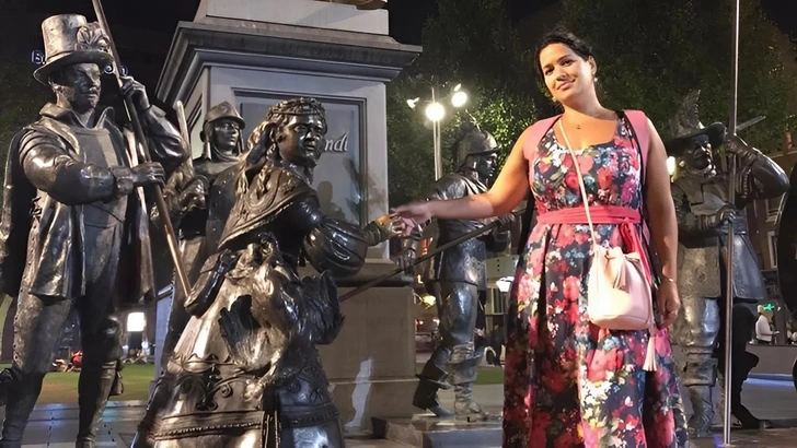 полина лурье, полина лурье биография, полина лурье кто это фото, полина лурье кто это фото и биография, полина лурье деньги, полина лурье долина, полина лурье кто это откуда деньги, полина лурье и лариса долина, лурье полина кто это чем занимается | Источник: соцсети