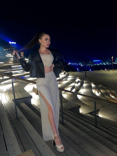 Полина Малинина | www.starhit.ru