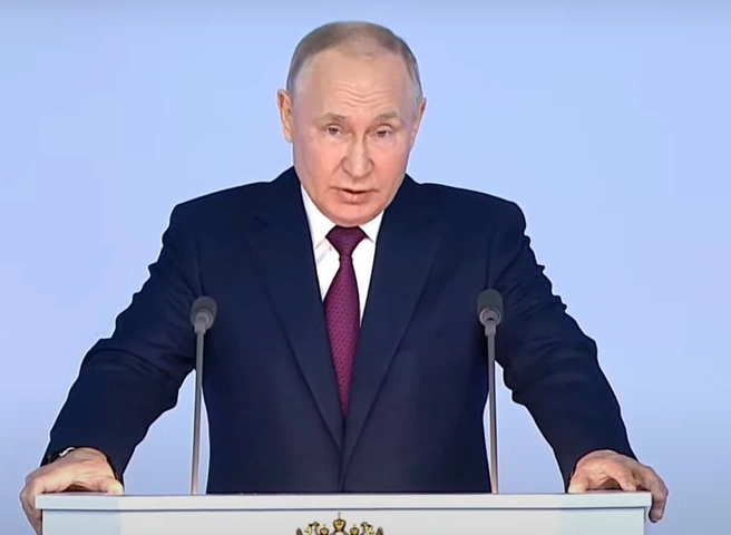 Путин предложил увеличить МРОТ до 19 242 рублей | ya62.ru