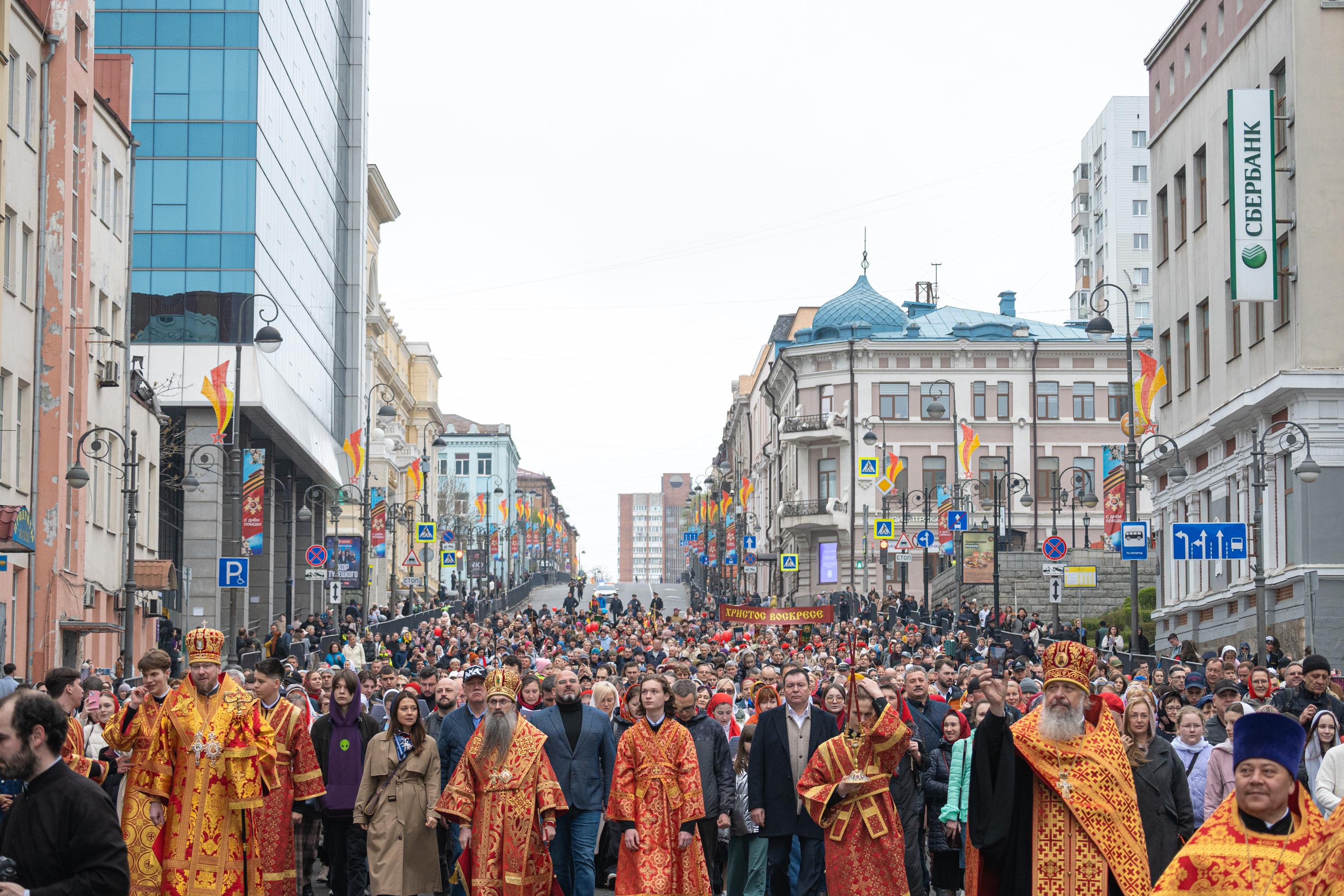 Как во Владивостоке прошел пасхальный крестный ход: фото - 5 мая 2024 -  ВЛАДИВОСТОК1.ру