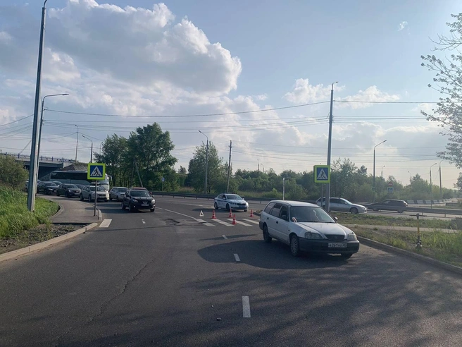 Автоавария случилась на улице Трактовой | Источник: Госавтоинспекция Иркутска / T.me
