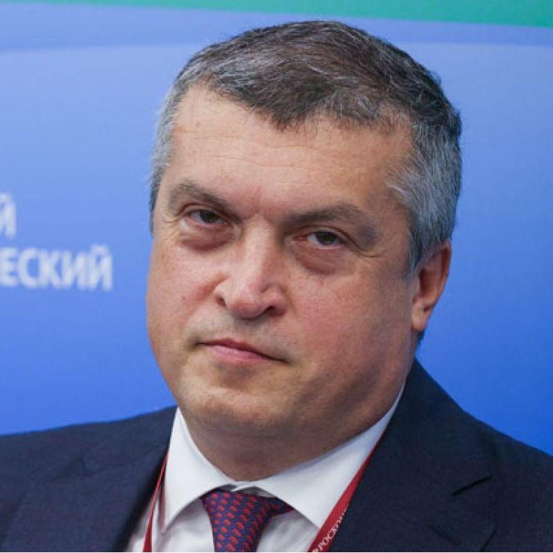 <p>Павел Волков</p>