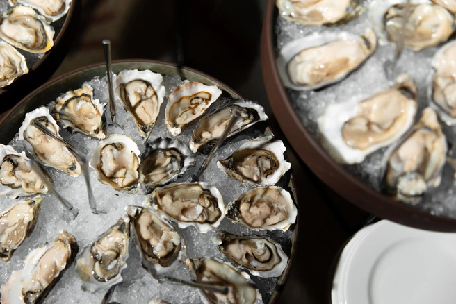 Разнообразие деликатесов на новогоднем столе восхитит даже самых искушенных гостей | Источник: Grand Autograph