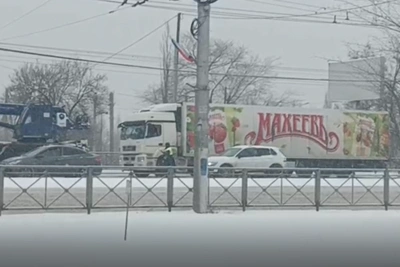 Волгоград: попытки ГАИ остановить фуры оказались кратковременными