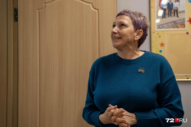 Елена Сильнягина в этой школе прошла путь от методиста до заведующей отделением  | Источник: Илья Чикотин / 72.RU
