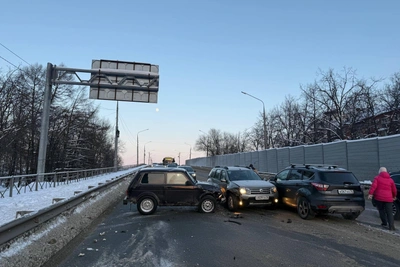 Video captures car spin in Yaroslavl bridge crash