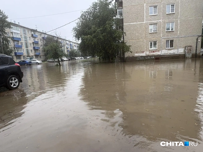 Дворы «плывут» на КСК | Источник: очевидец