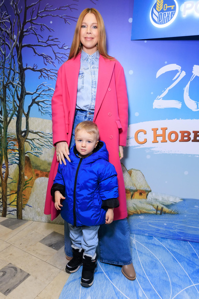 Арзамасова не пришла поддержать Авербуха, Тотьмянина уколола Ягудина: премьера шоу «Корова на льду»