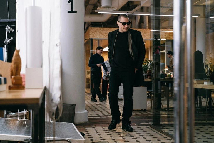 Обязательно к просмотру: 7 сериалов с суперзвездным актерским составом | Источник: кадр из сериала «Первый номер» (2024)