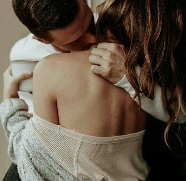 20 неочевидных признаков измены | parents.ru