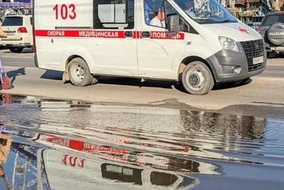 Молодой сочинец погиб, врезавшись в коммунальную машину