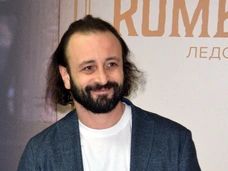 Илья Авербух: «Мечтаю о выходном, чтобы побыть рядом с семьей»