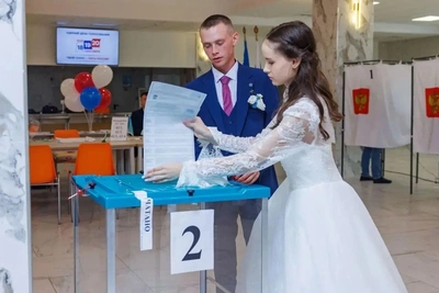 Югра: 394 409 избирателей проголосовали в первый день
