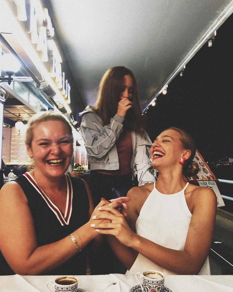 Отношения Мелисы с матерью не всегда были гладкими | Источник: melisadongel / Instagram (экстремистская организация, деятельность запрещена на территории РФ)