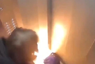 В Сургуте у девушки в лифте взорвался пауэрбанк