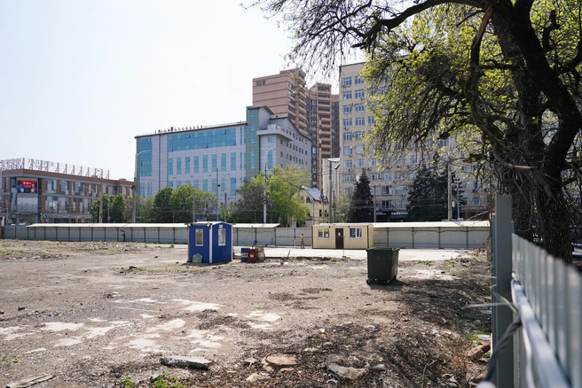 Так выглядела стройплощадка осенью 2024 года | Источник: Дарья Паращенко / 93.RU