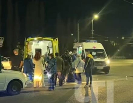 Авария произошла на пересечении улиц Ворошилова и Братьев Кашириных | Источник: chp174 / t.me